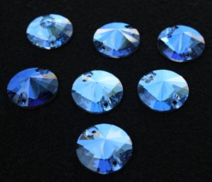 Sapphire színű kör alakú kristály