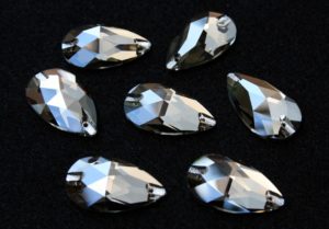 Silver Shade színű csepp alakú kristály