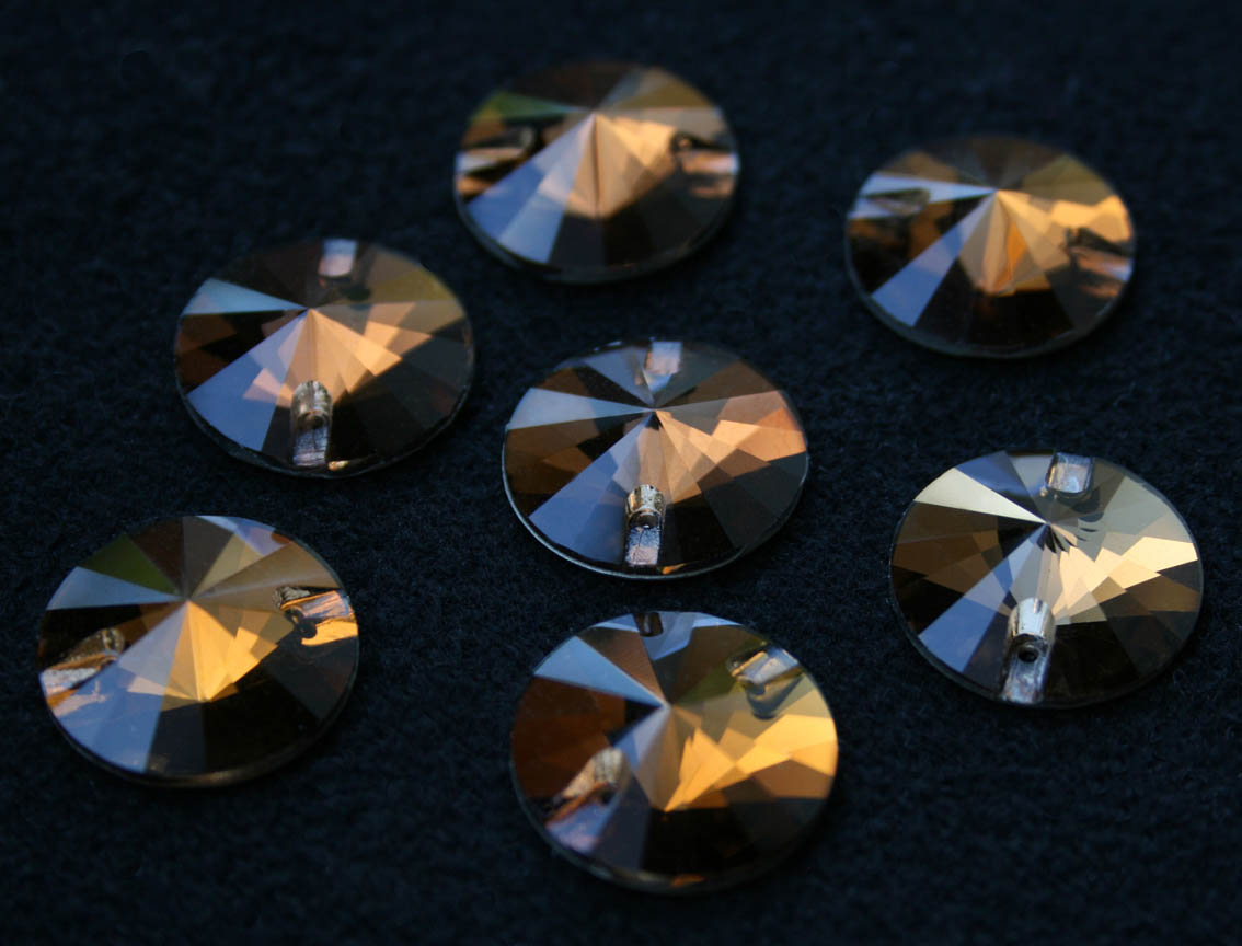 Smoked Topaz színű kör alakú kristály