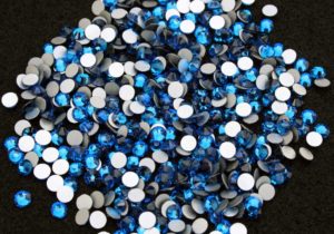 Capri blue színű ragasztható kristálykő