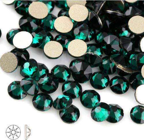 Xirius Emerald ragasztható kristálykő