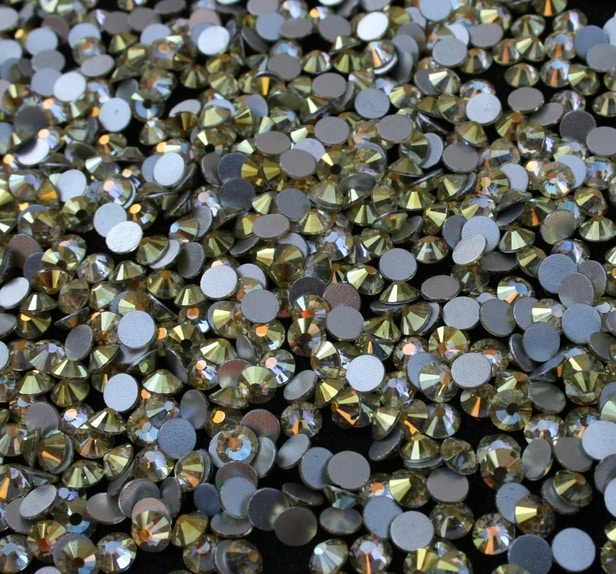 Jonquil Shimmer strasszkő