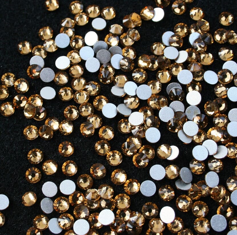 Light Colorado Topaz színű ragasztható kristálykő