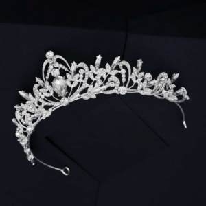 Alkalmi menyasszonyi tiara kristálykövekkel