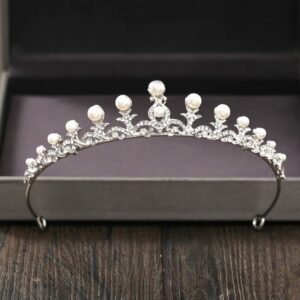 Gyöngyös menyasszonyi tiara