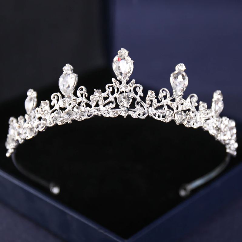 Menyasszonyi kristályos tiara