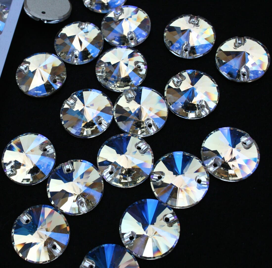 Moonlight színű kör alakú kristály