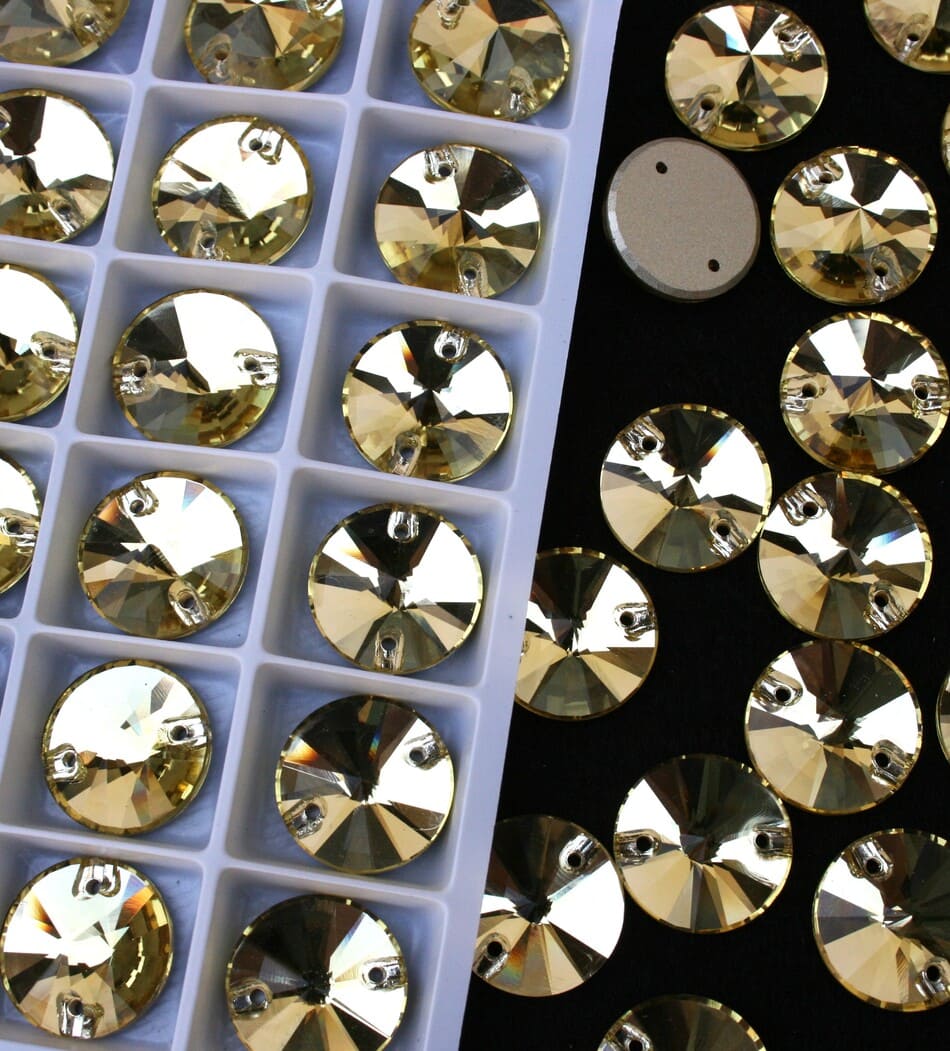 Jonquil színű kör alakú kristály