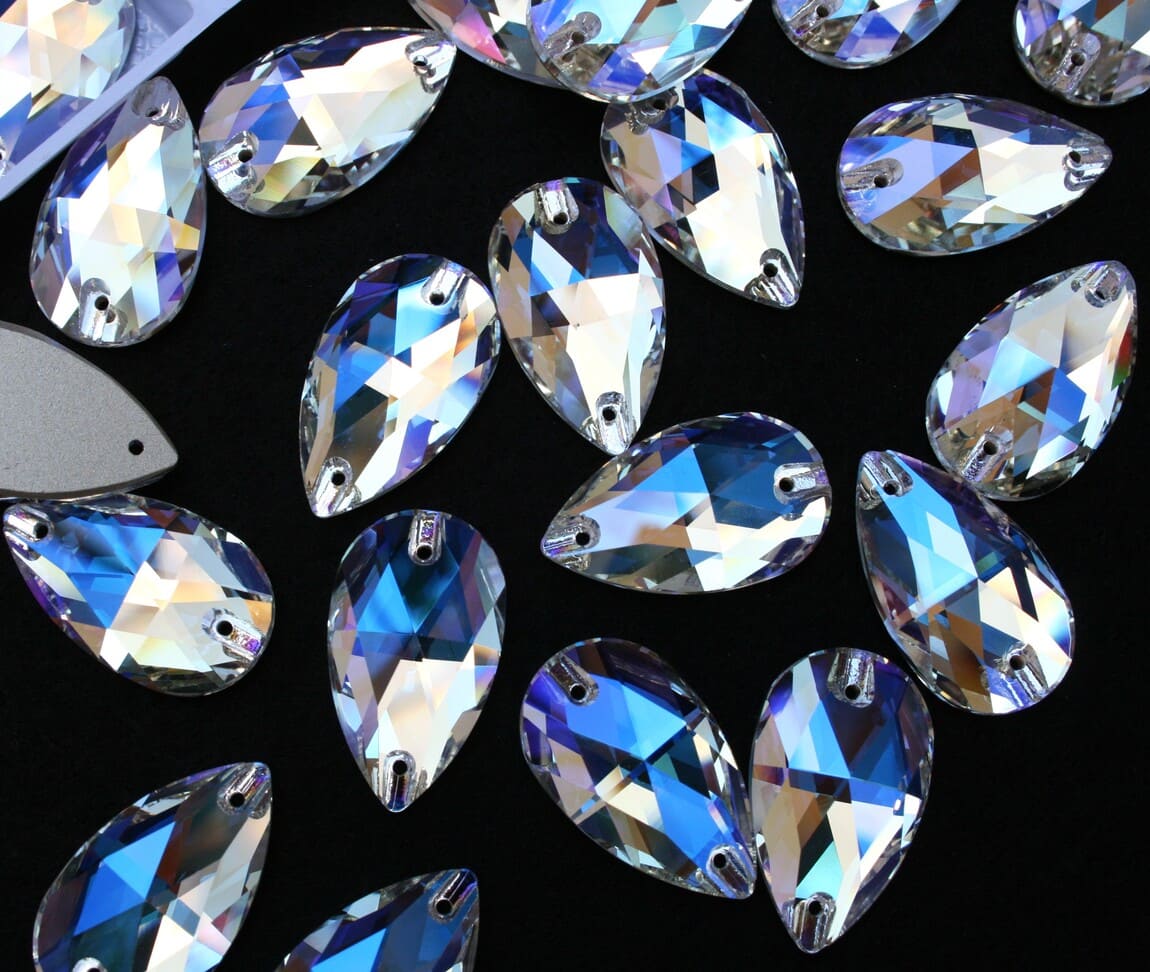 Moonlight színű csepp alakú kristály