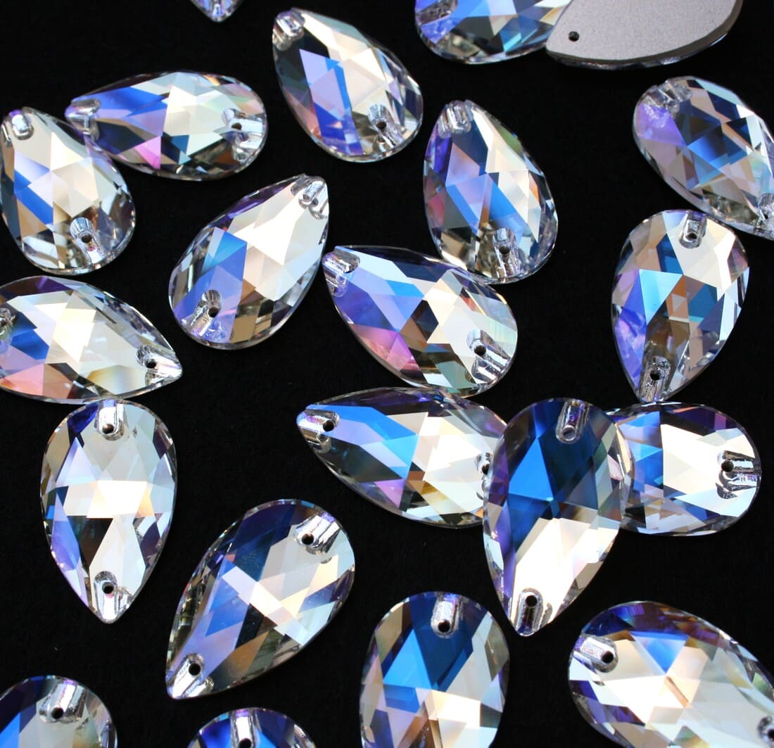 Moonlight színű csepp alakú kristály