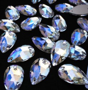 Moonlight színű csepp alakú kristály