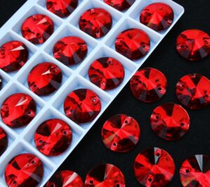 Siam színű kör alakú kristály