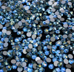 Xirius Aquamarine Shimmer ragasztható kristálykő - Kristály Kuckó xirius aquamarine shimmer ragasztható kristálykő
