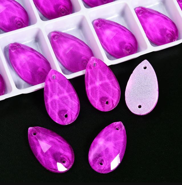Neon Purple színű csepp alakú kristály