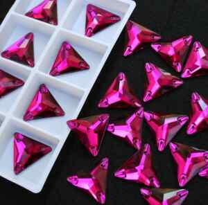 Fuchsia színű háromszög alakú kristály