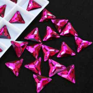 Fuchsia színű háromszög alakú kristály