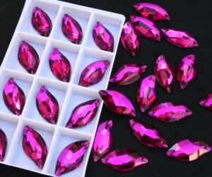 Fuchsia színű levél alakú kristály