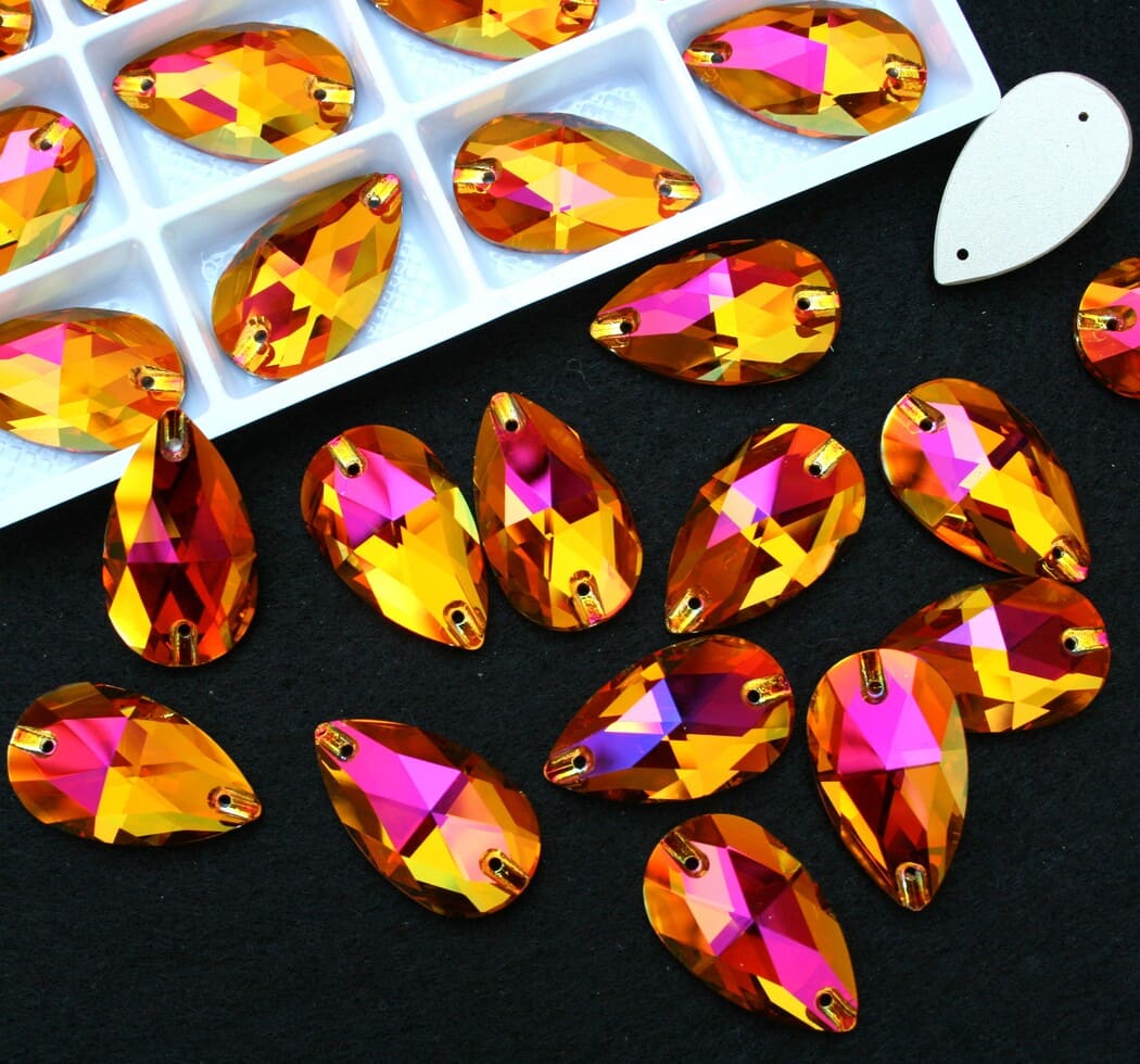 Astral Pink színű csepp alakú kristály