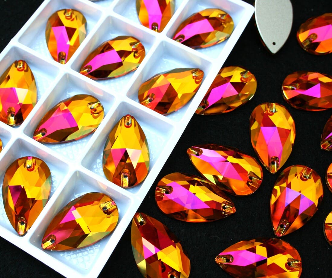 Astral Pink színű csepp alakú kristály