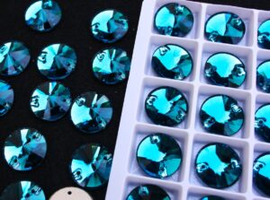 Blue Zircon színű kör alakú kristály