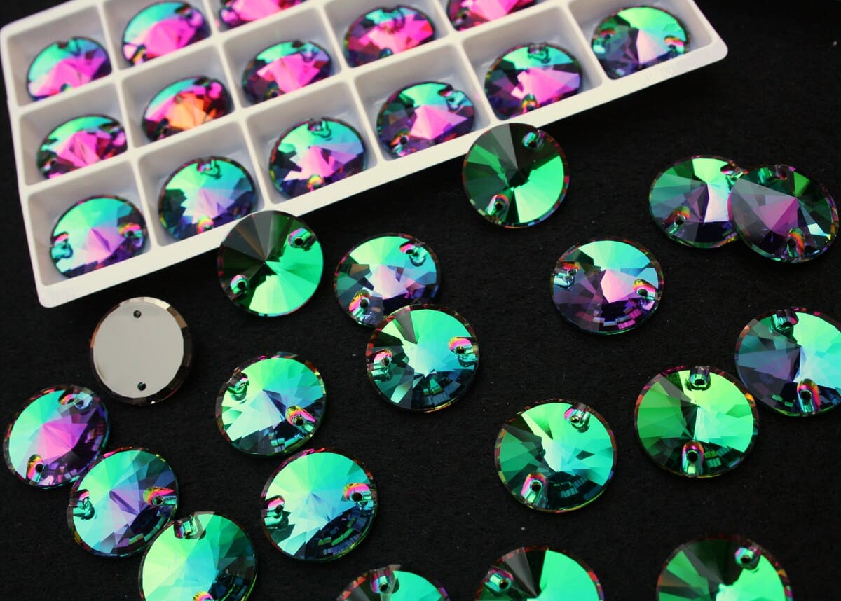 Green Volcano színű kör alakú kristály