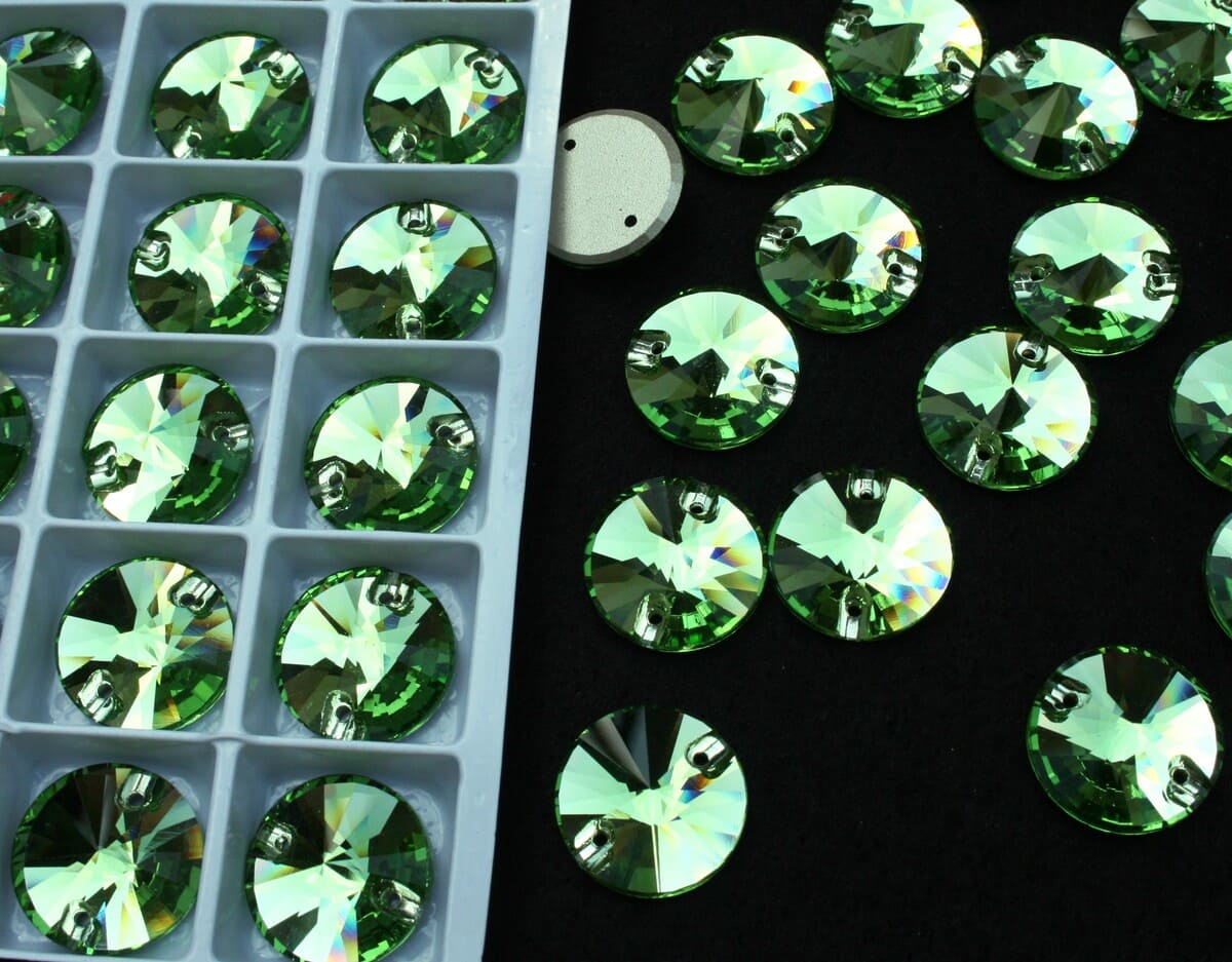 Peridot színű kör alakú kristály - Kristály Kuckó Peridot színű kör alakú kristály