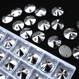 Silver színű kör alakú kristály