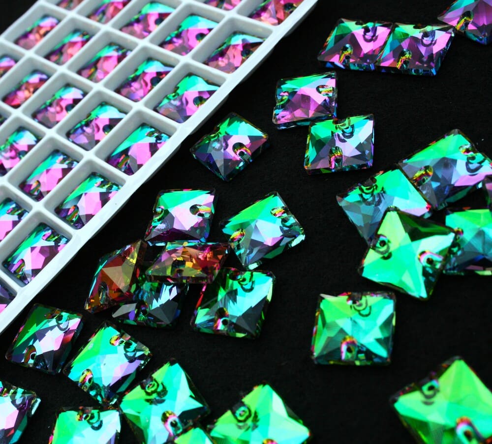 Green Volcano színű négyzet alakú kristály