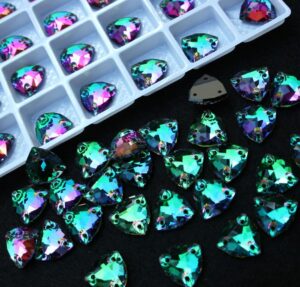 Green Volcano színű trilliant alakú kristály