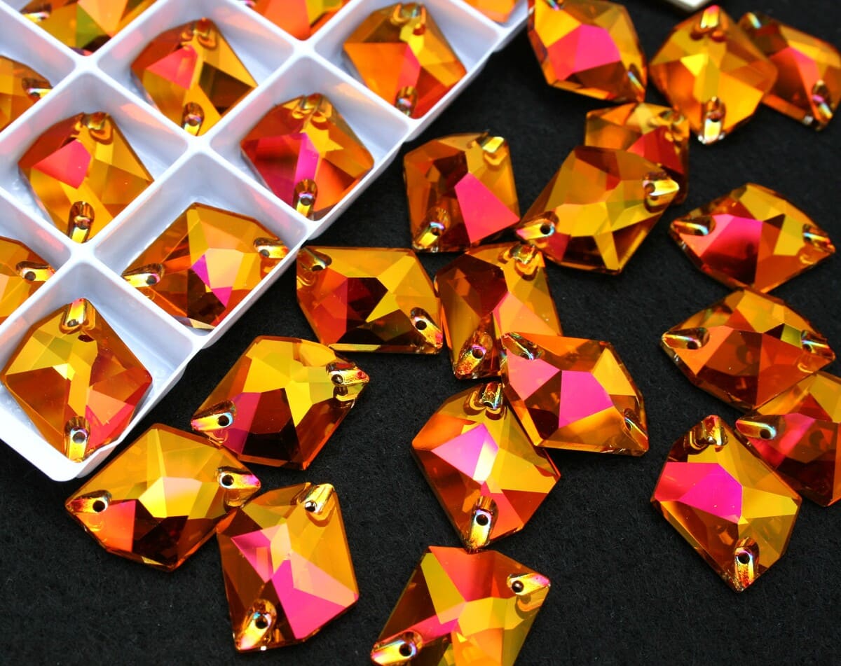 astral pink tort rombusz alaku varrhato kristaly