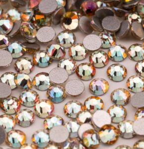 fehér magma strassz