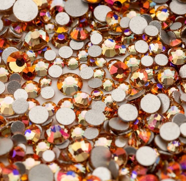 magma silk strasszkő