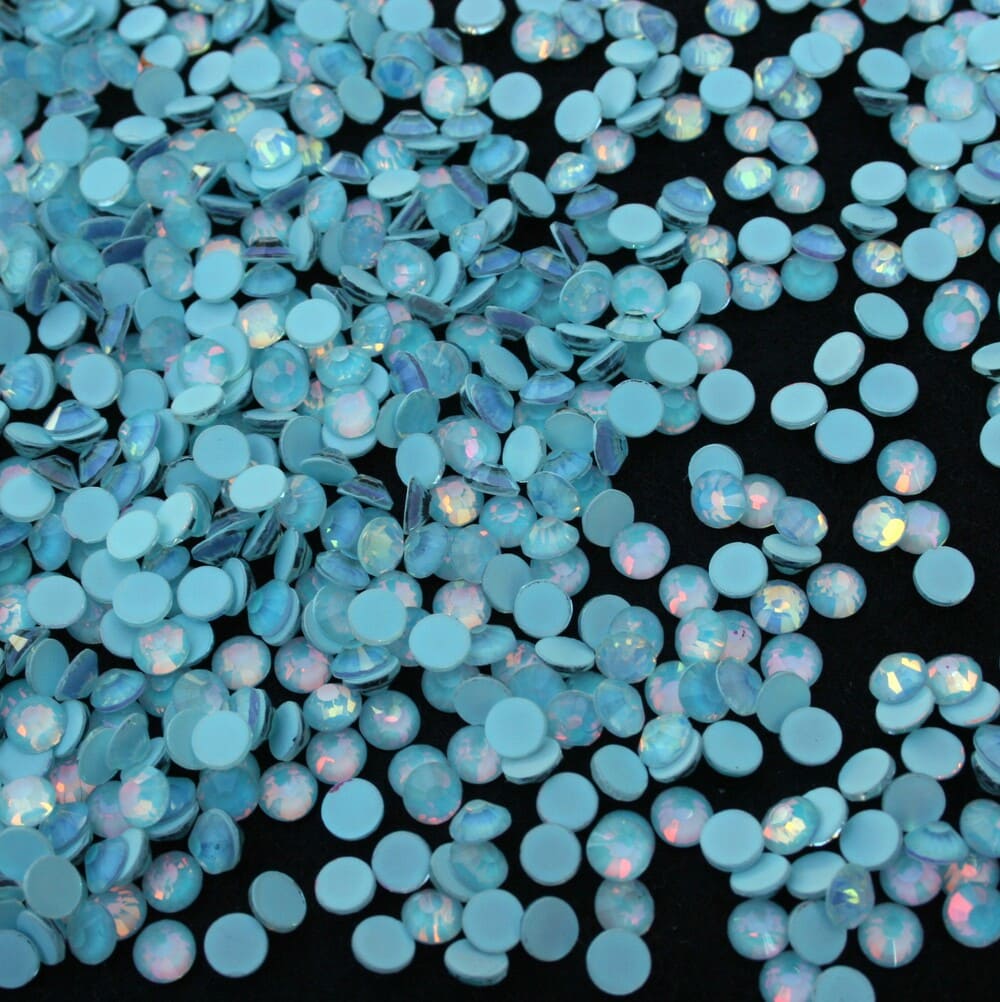 aquamarine mocha ragaszthato kristaly