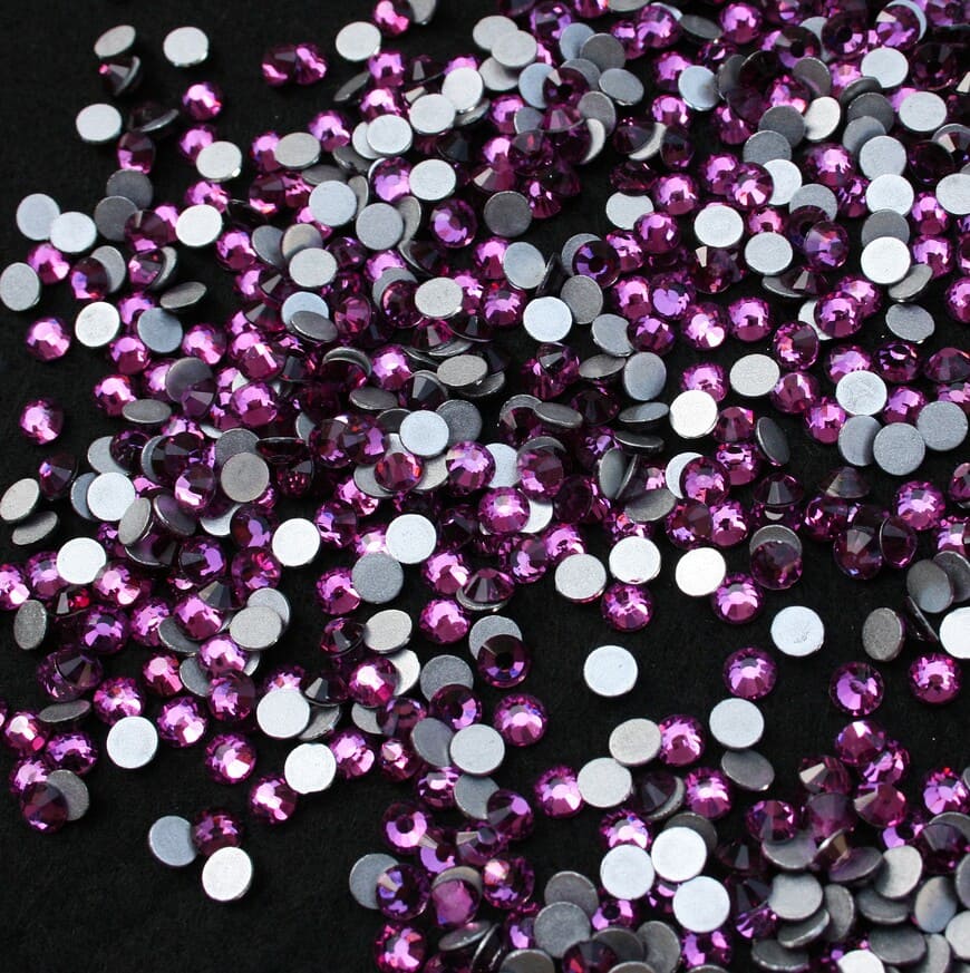 Plum Purple színű ragasztható kristálykő