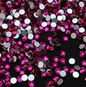 pink szinu ragaszthato kristalyko