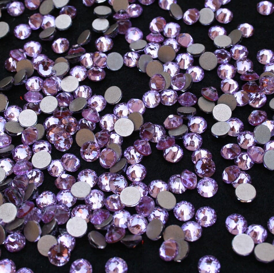 xirius metszesu violet szinu ragaszthato kristalyko