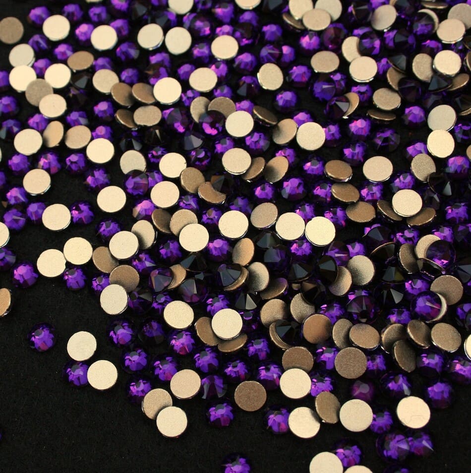 xirius purple szinu ragaszthato strasszko