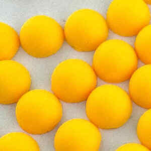 Matt félgyöngy sárga színben