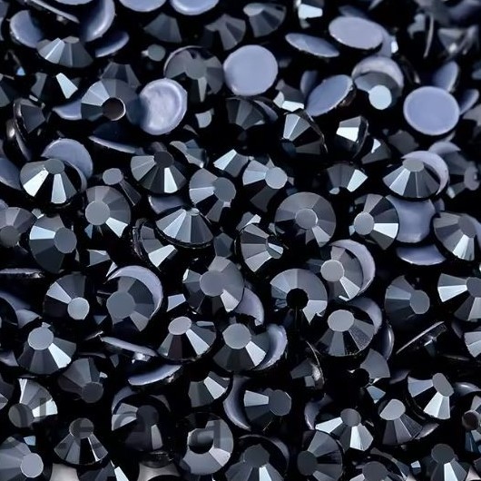 Dark Hematite pr&eacute;mium vasalhat&oacute; krist&aacute;lykő