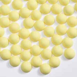 Matt félgyöngy halványsárga színben