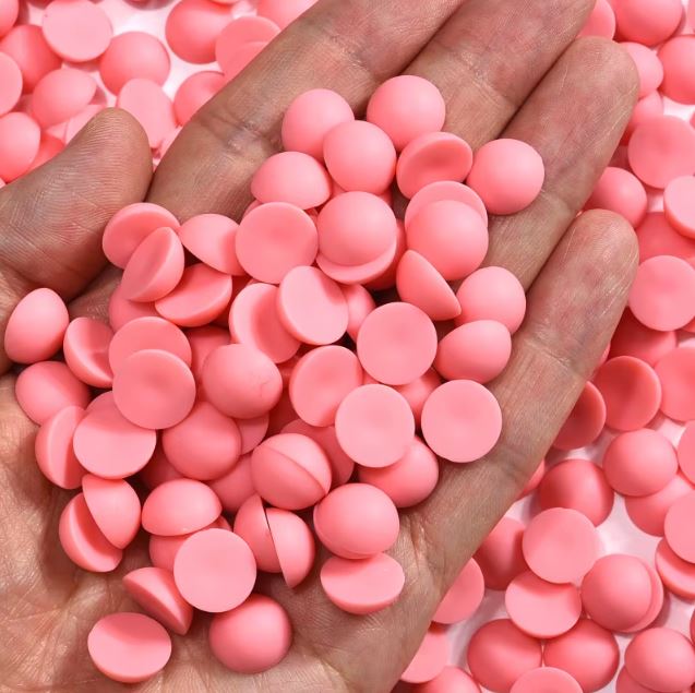 Matt f&eacute;lgy&ouml;ngy p&uacute;derr&oacute;zsasz&iacute;n sz&iacute;nben