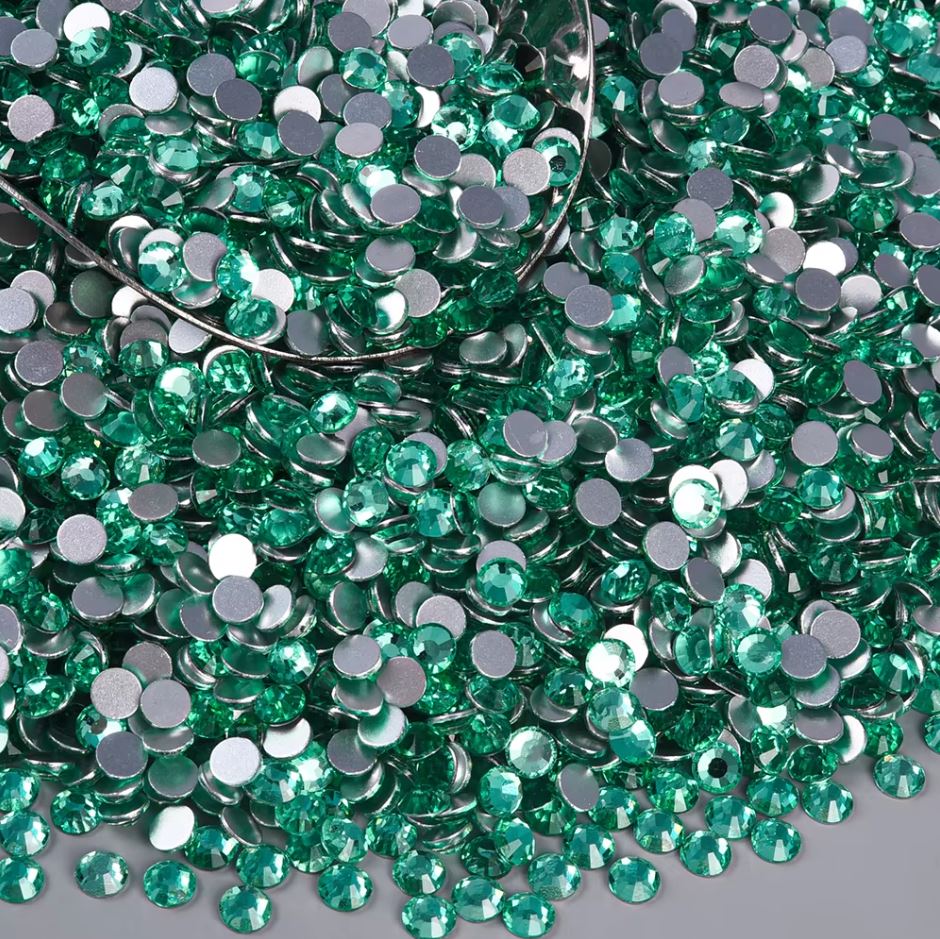 Mint színű ragasztható kristálykő