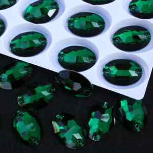 Emerald színű ovális alakú kristály