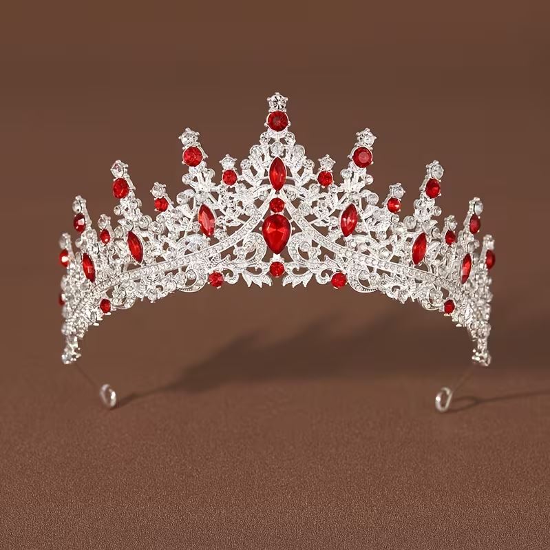 Piros tiara krist&aacute;lyk&ouml;vekkel