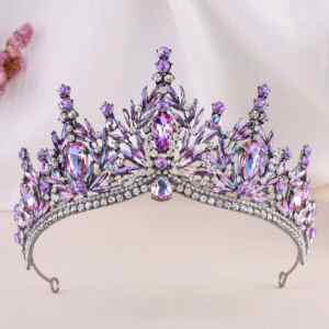 Színes tiara kristálykövekkel