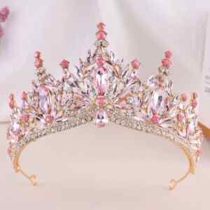 Színes tiara kristálykövekkel